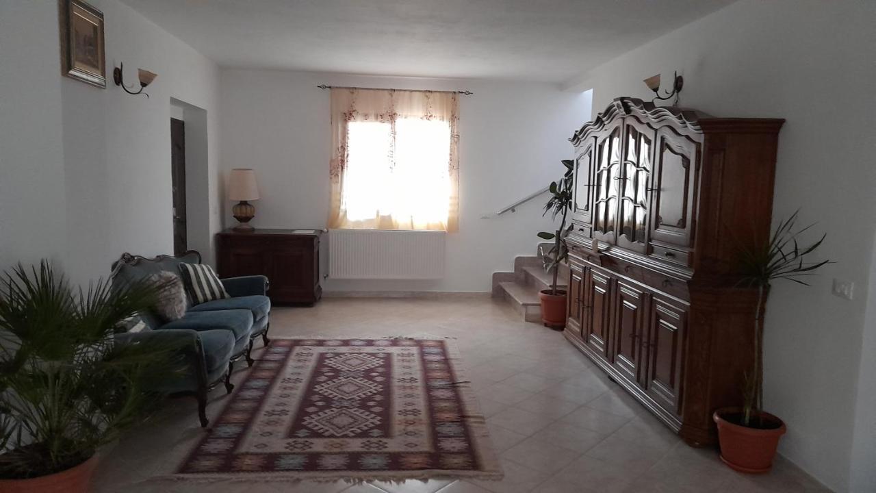 Agropensiune Casa Sonia Bauernhof Băcia